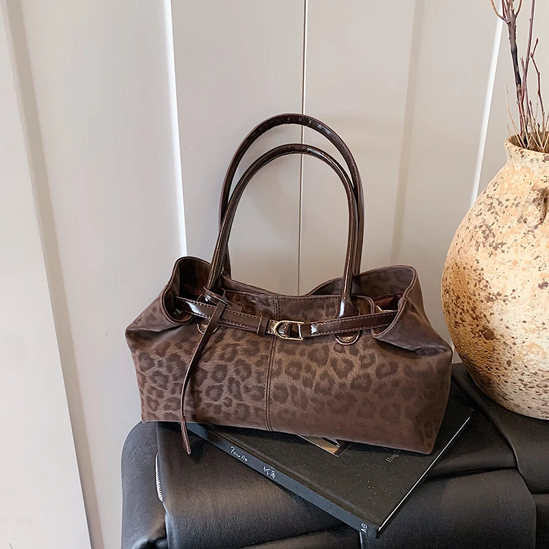 Tas Selempang Wanita Motif Leo - Fishing Equipment Market ulasan dan harga